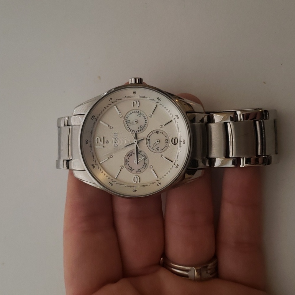 FOSSIL WATCH